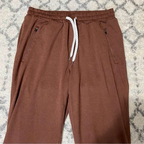 EUC Vuori Ponto Performance Jogger Men's DreamKnit™ Joggers Size L - Picture 2 of 8